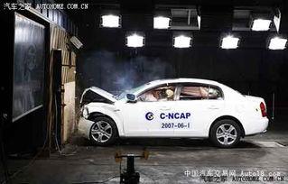 国产汽车碰撞合集视频,安全性能大比拼